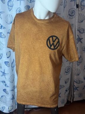 Volkswagen Official License VW Golf GTI 91’ men’s graphic t-shirt Great conditn